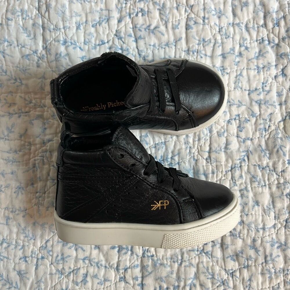Freshly picked toddler 5 black high top sneakers
